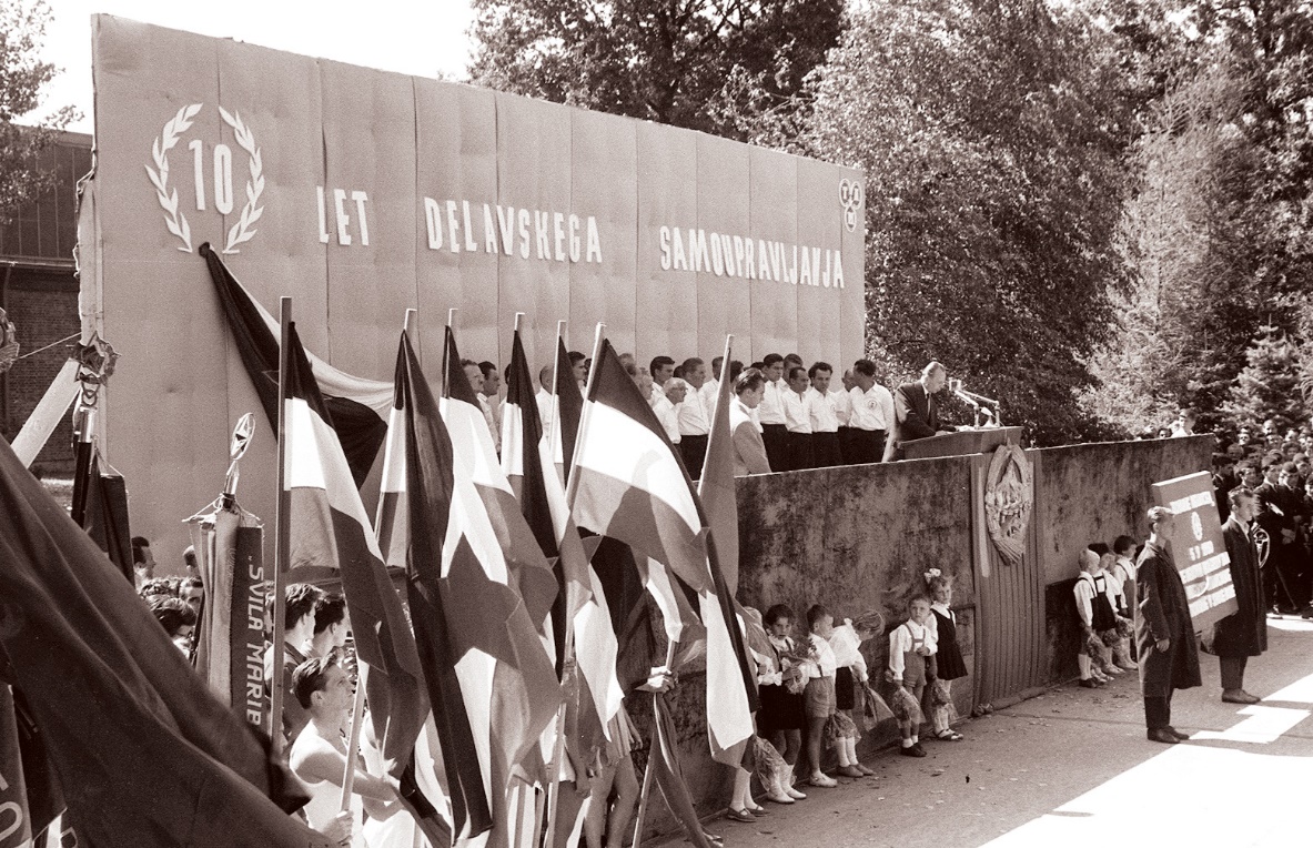 48-1955-1961.jpg