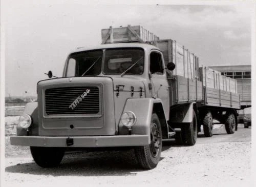 71-1961-1988.jpg