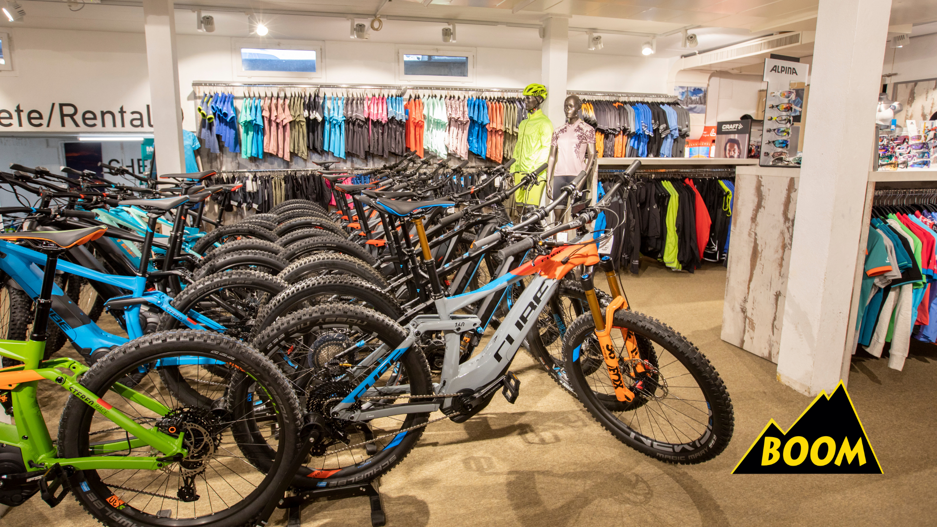 Große Auswahl an Bikes, Bekleidung und Zubehör führender Marken.