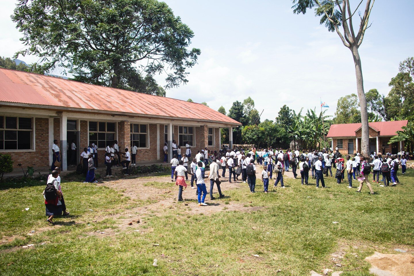 I morgen 5. september er det skolestart for nye og gamle elever i DR Kongo. Vi &oslash;nsker alle lykke til p&aring; f&oslash;rste skoledag! ☺️