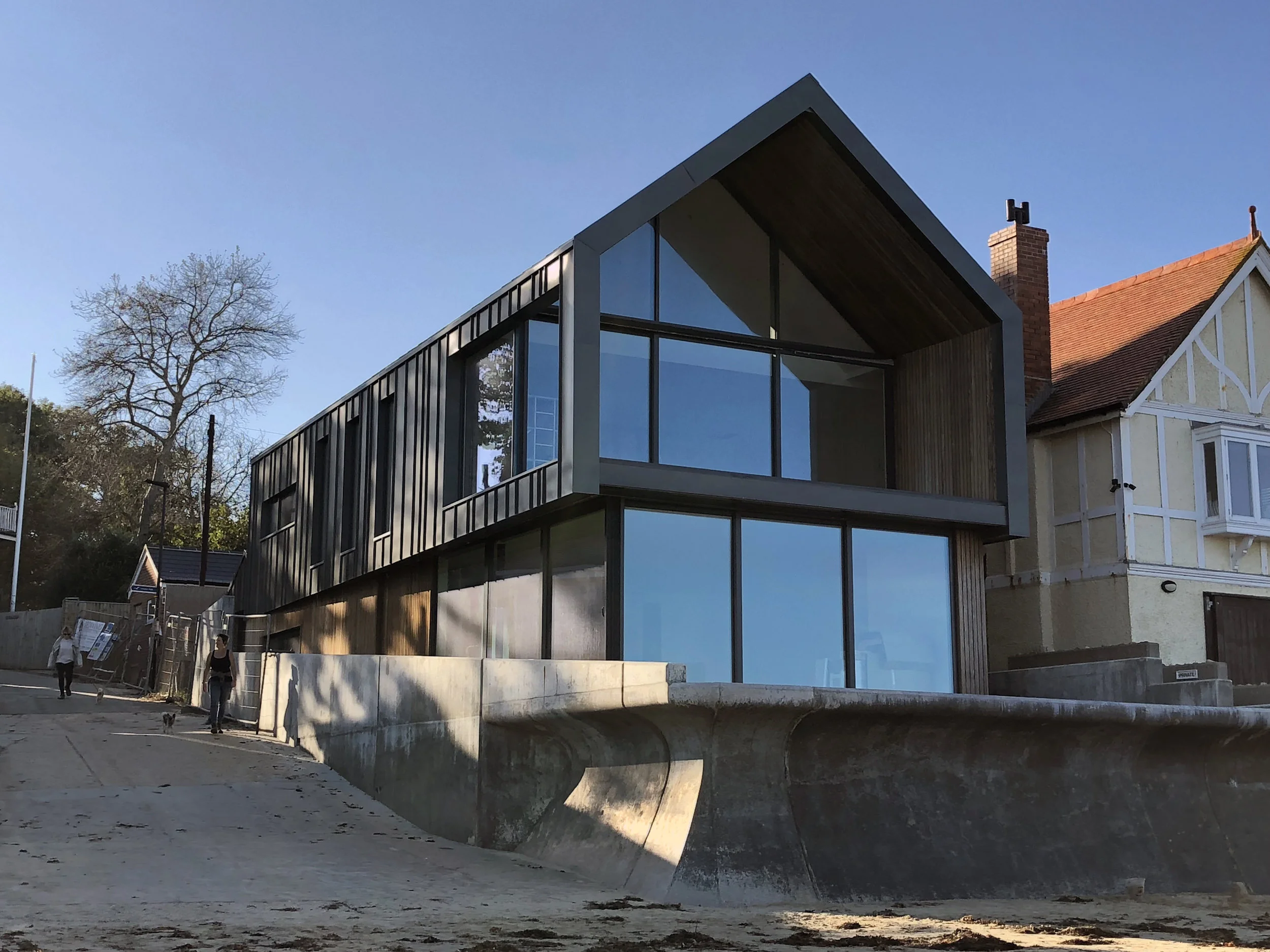 Seahaven is situated on the banks of Seagrove Bay, in the aptly named town of Seaview, on the Isle of Wight. The house boasts an incredible and uninterrupted view across the Solent. Designed as a replacement for an ugly and tired existing house, the new building has an open plan and relaxed layout that makes the most of the beautiful views across the water. Two bedrooms, both with en-suites and a private study are provided. Well considered orientation and arrangement of rooms make the most of the exciting views of the bay and headland to the south to make this project a high quality but modest scheme. Scheme: Replacement Dwelling Location: Isle of Wight Commencement: Spring 2017 Completion: TBC