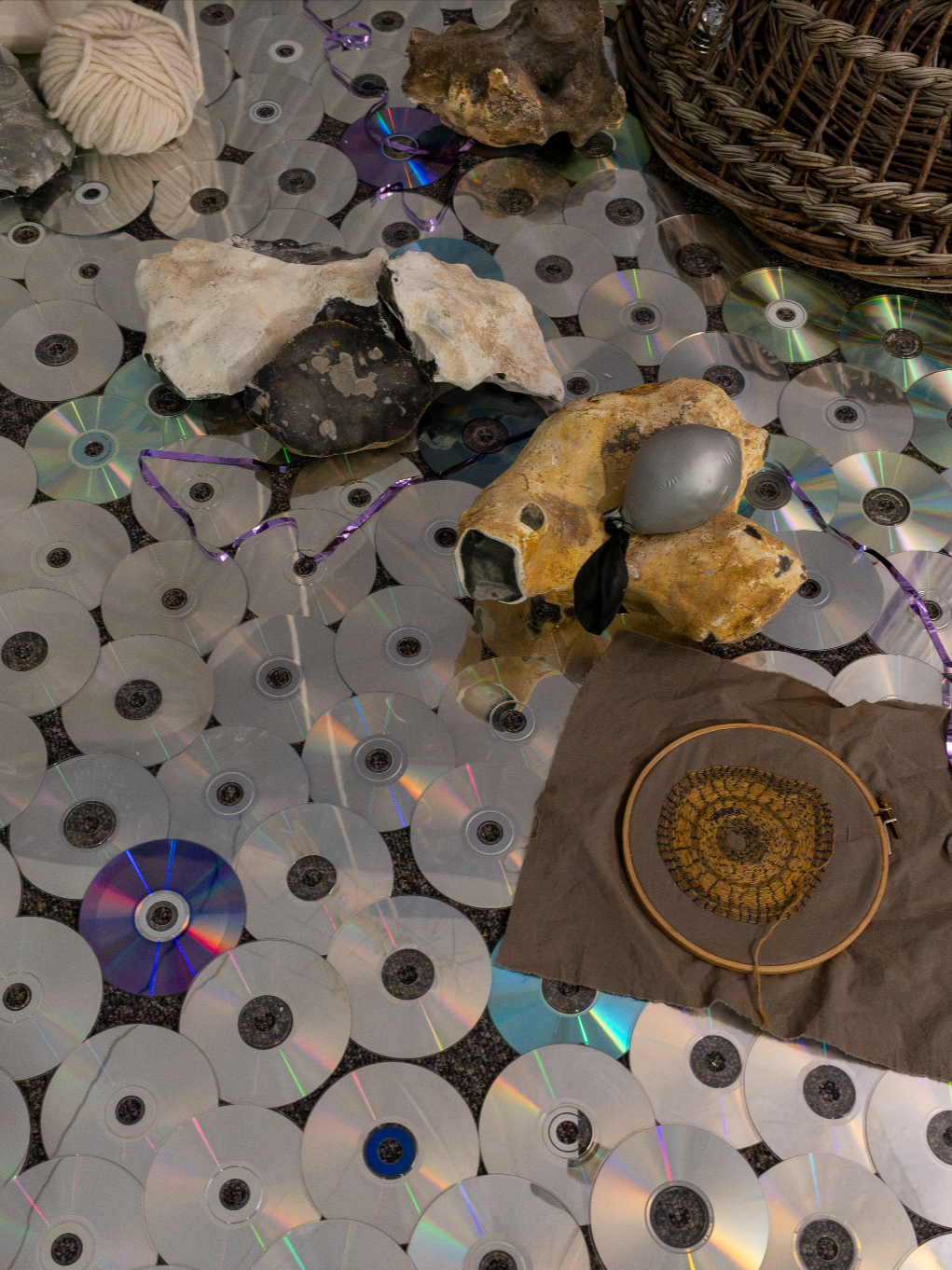  Flint, is frequently viewed as one of our first tools, and material extracted and manipulated for use as a weapon essential to our survival and cognitive development. Here, I ask what is left to the other side of that story, in the complexity and ev