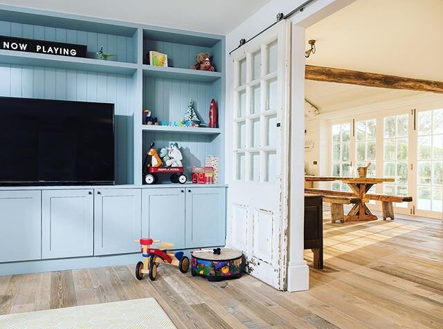 P L A Y | The heart of our home. When we first designed our house, we knew that we wanted to have the playroom in the middle. Why ... a giant cupboard, obviously! 😅 No no, jokes aside, we didn&rsquo;t want to shut away their toys &amp; playtime to t