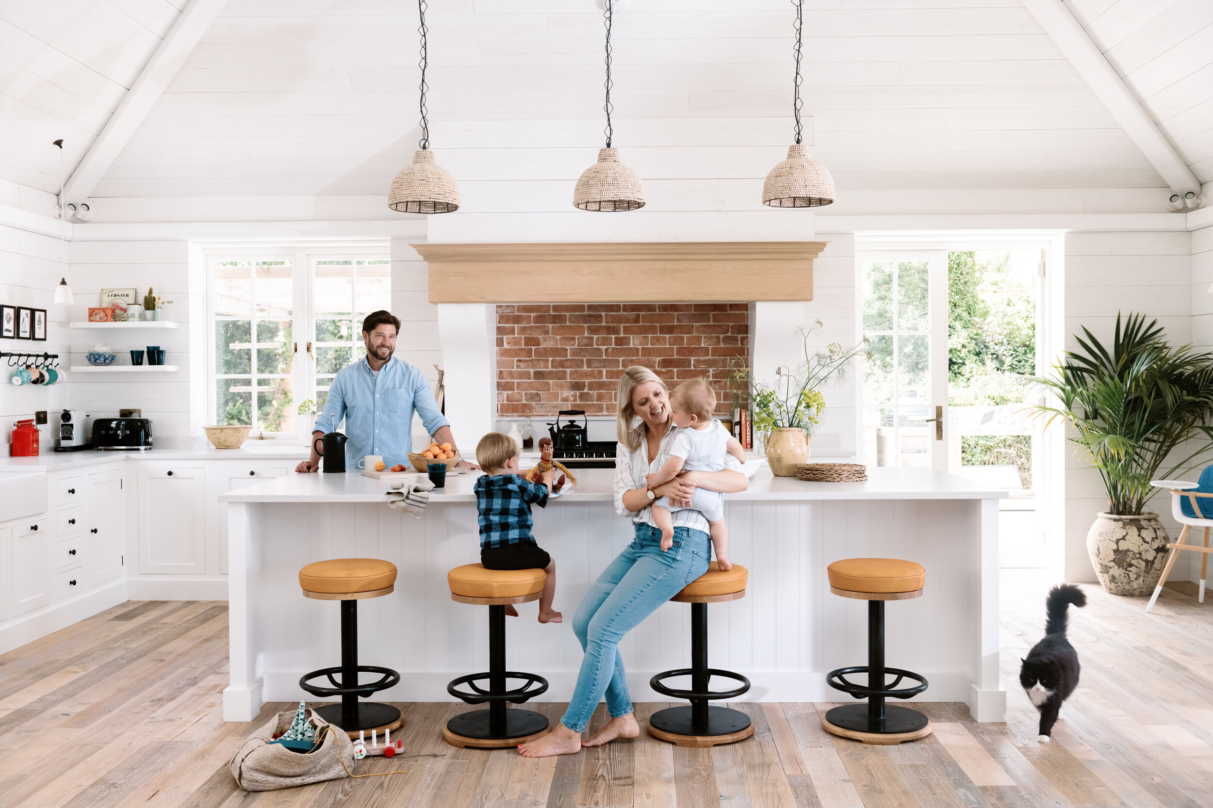 neptune-kitchen-family.jpg