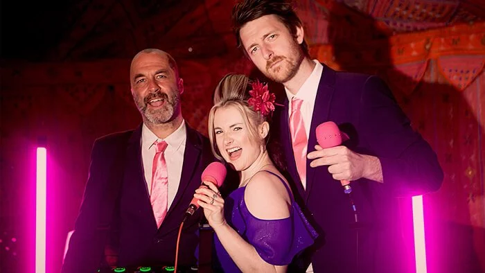 THE FULLY BESPOKE WEDDING BAND 