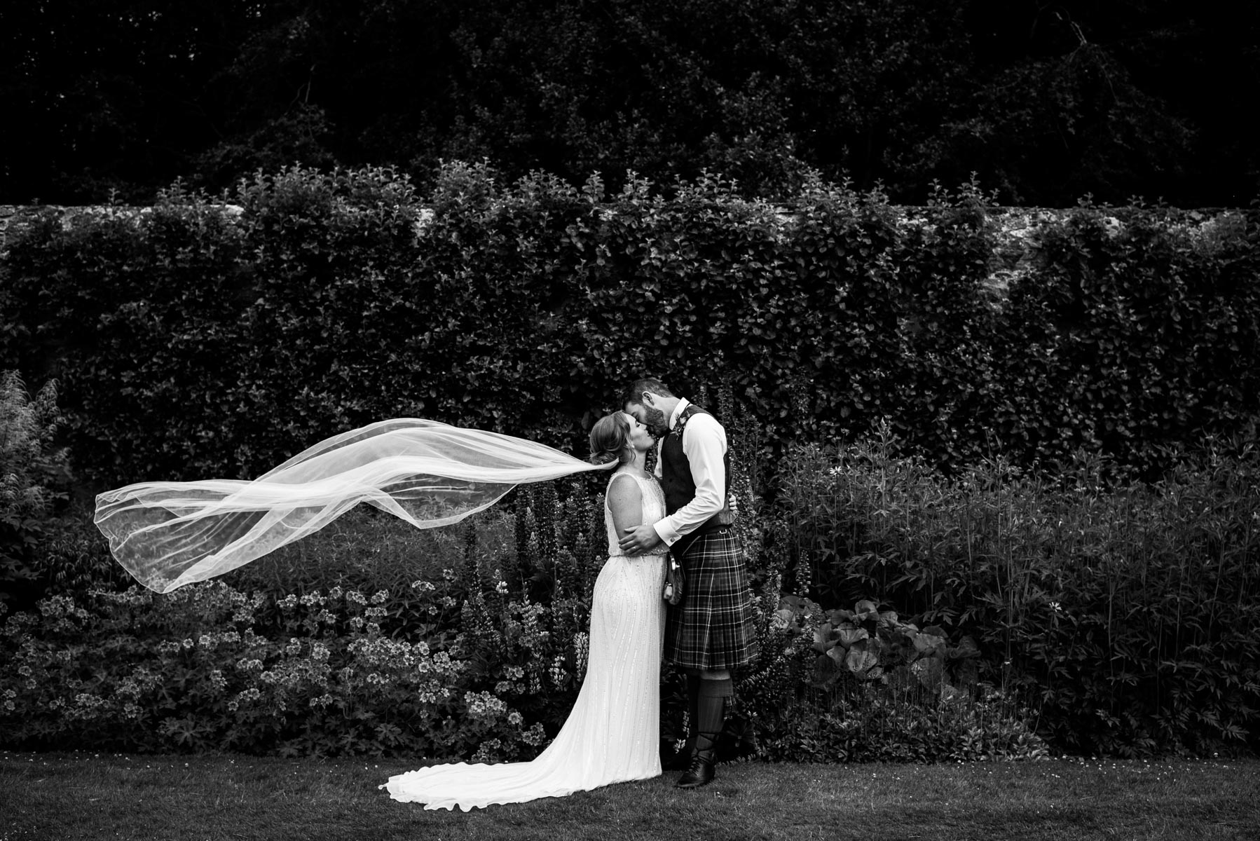 Emily&Calum-mrandmrs-110.jpg