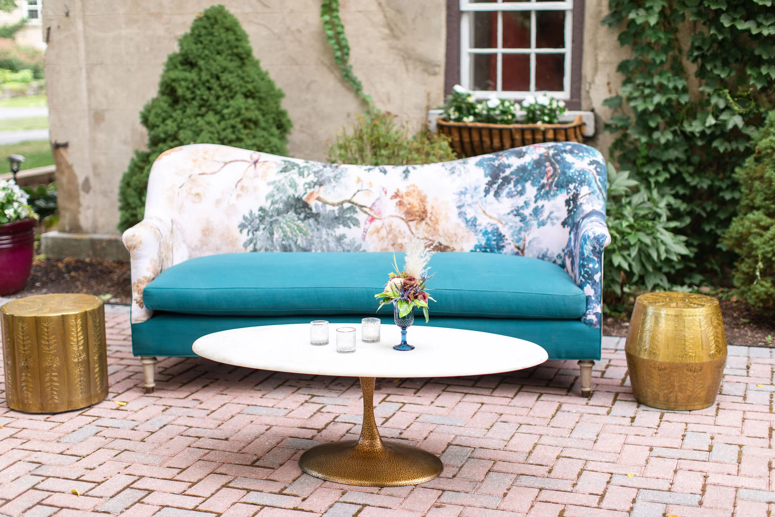 Unnamed Settee - Lovewell Weddings.JPG