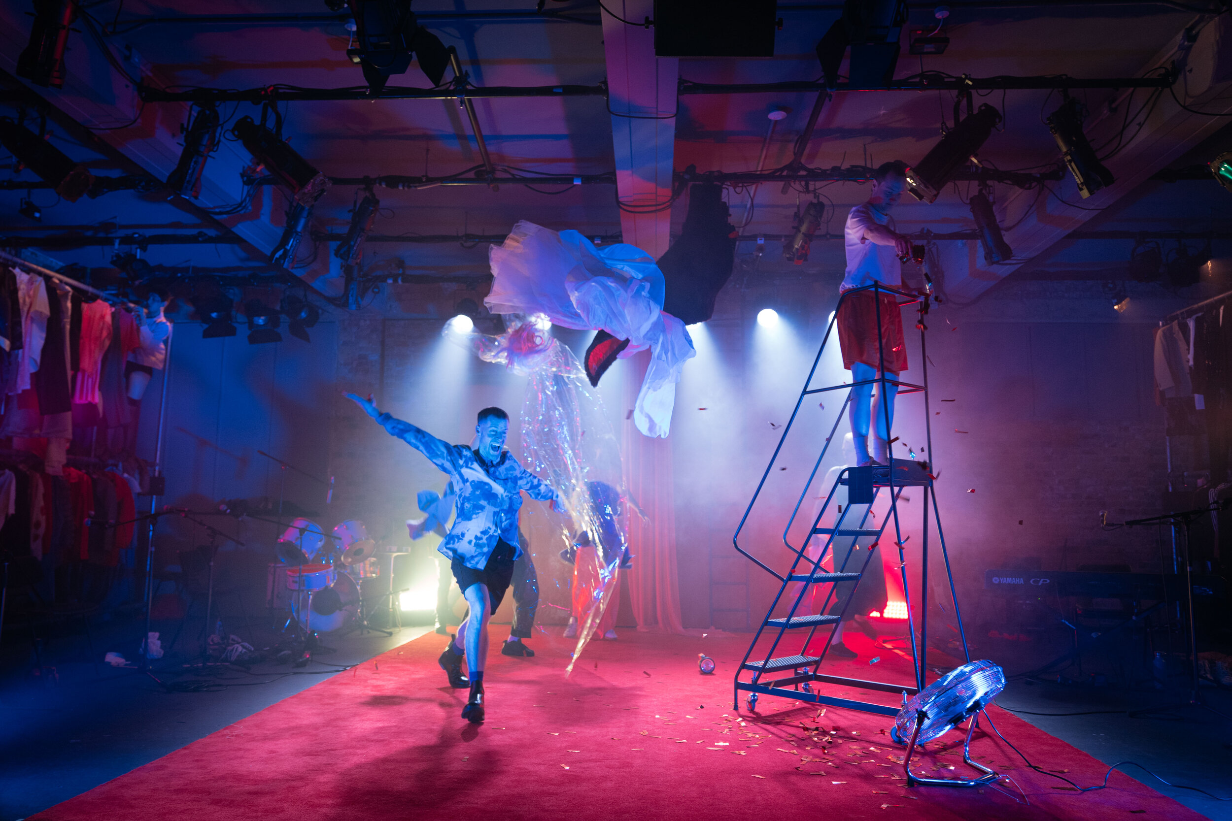 And The Rest Of Me Floats_Outbox Theatre 01(credit HelenMurray).jpg