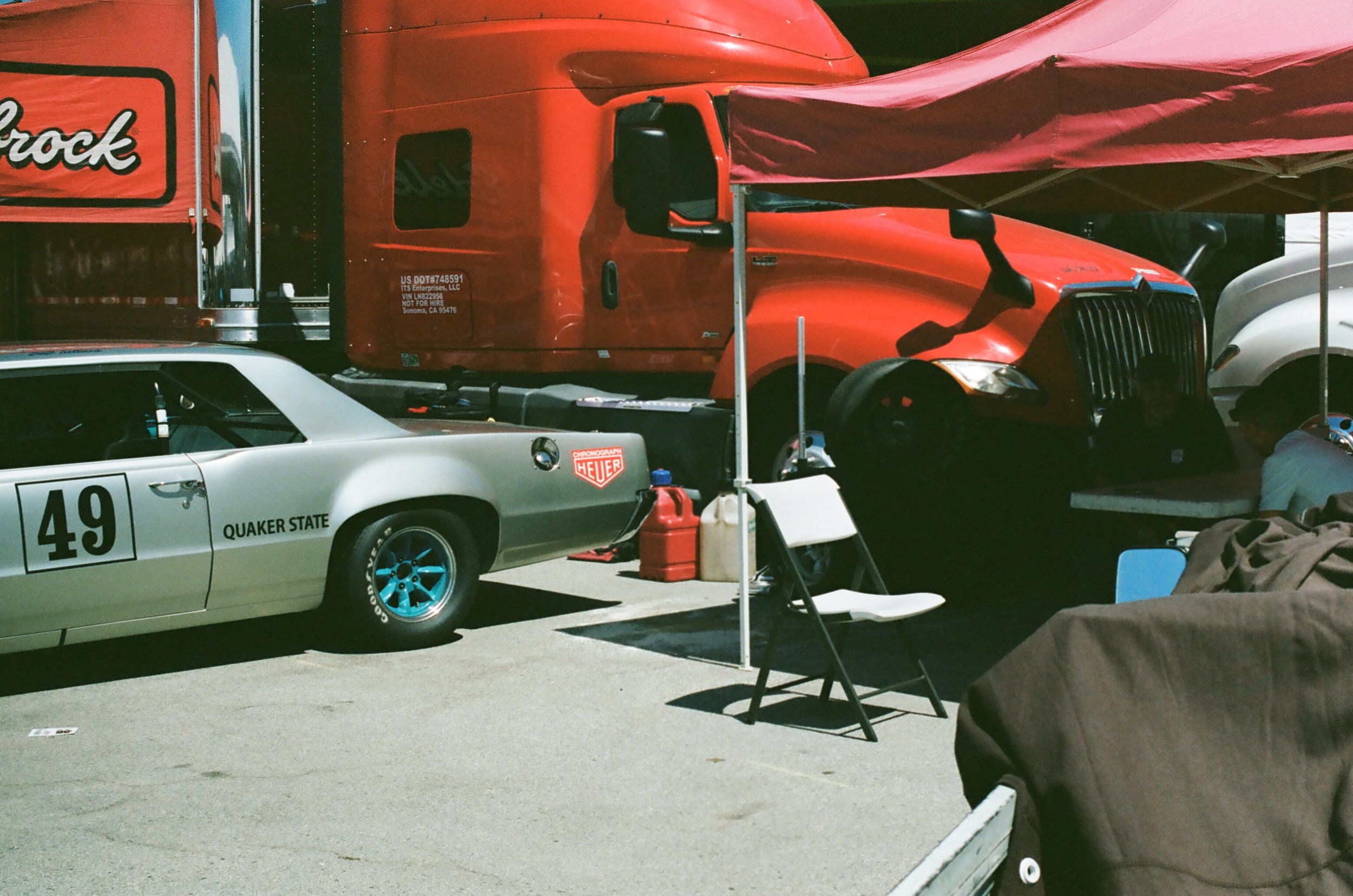 7004_33A120127.jpg