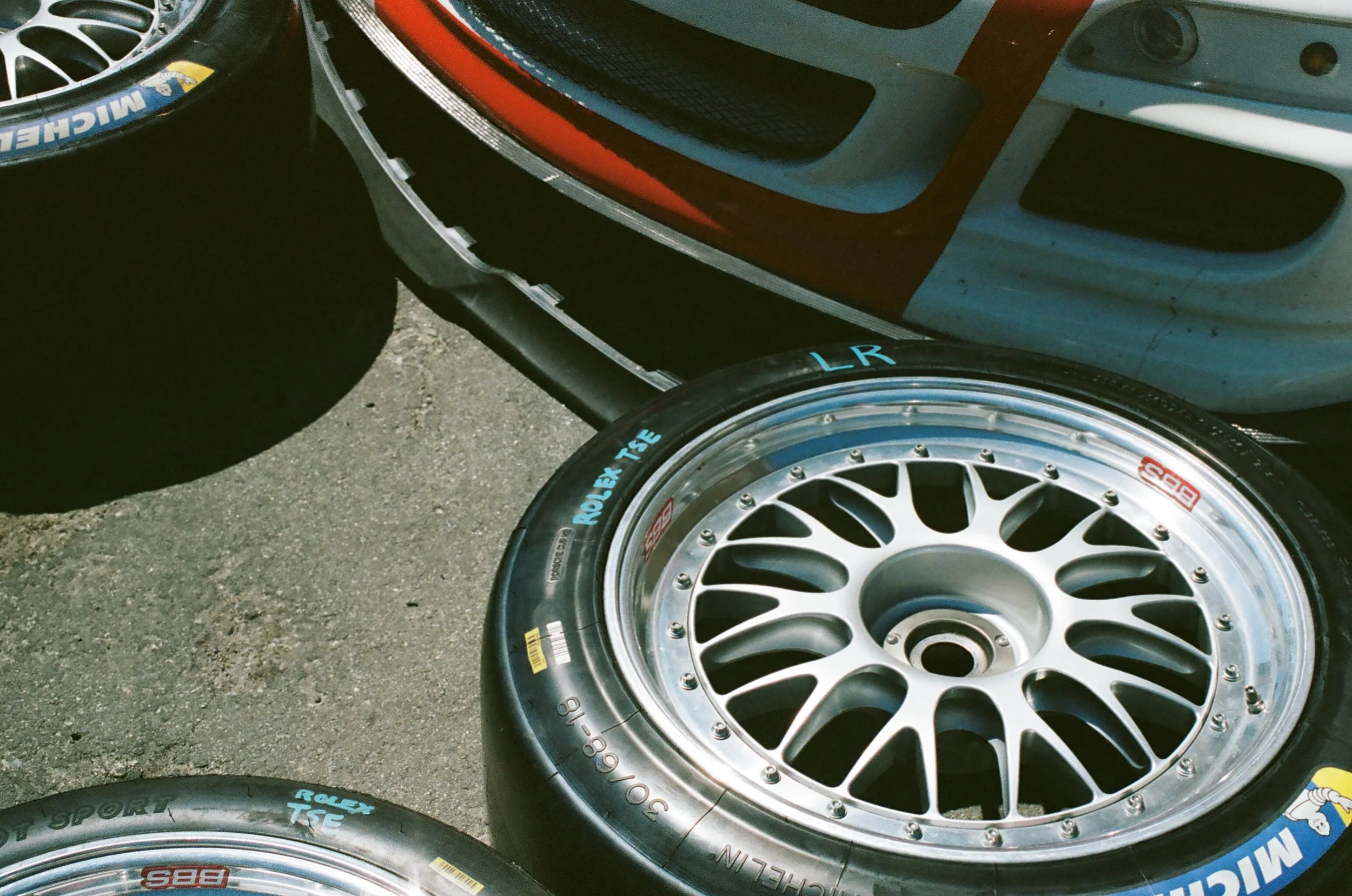 7026_12120127.jpg
