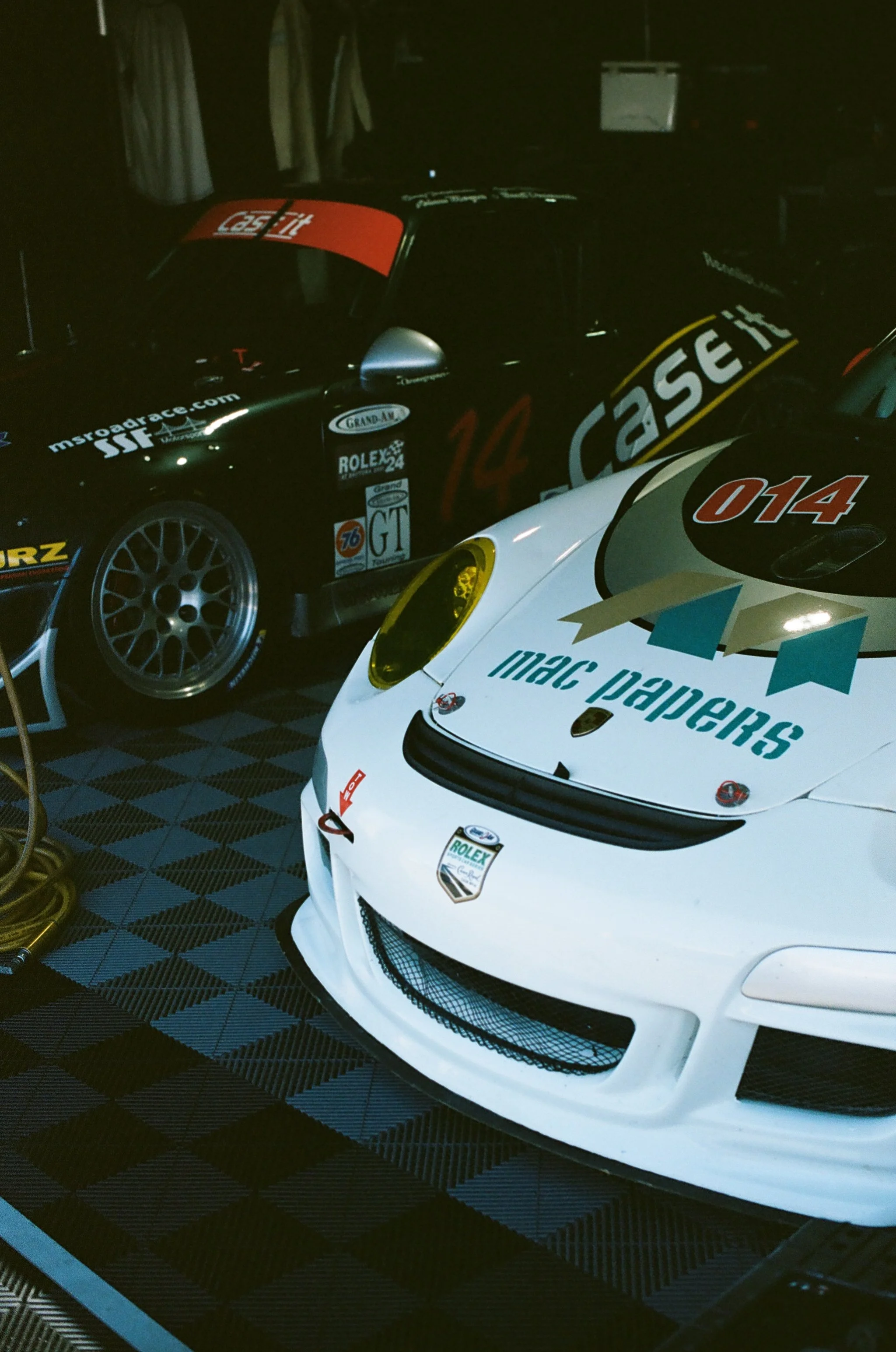 7012_25A120127.jpg