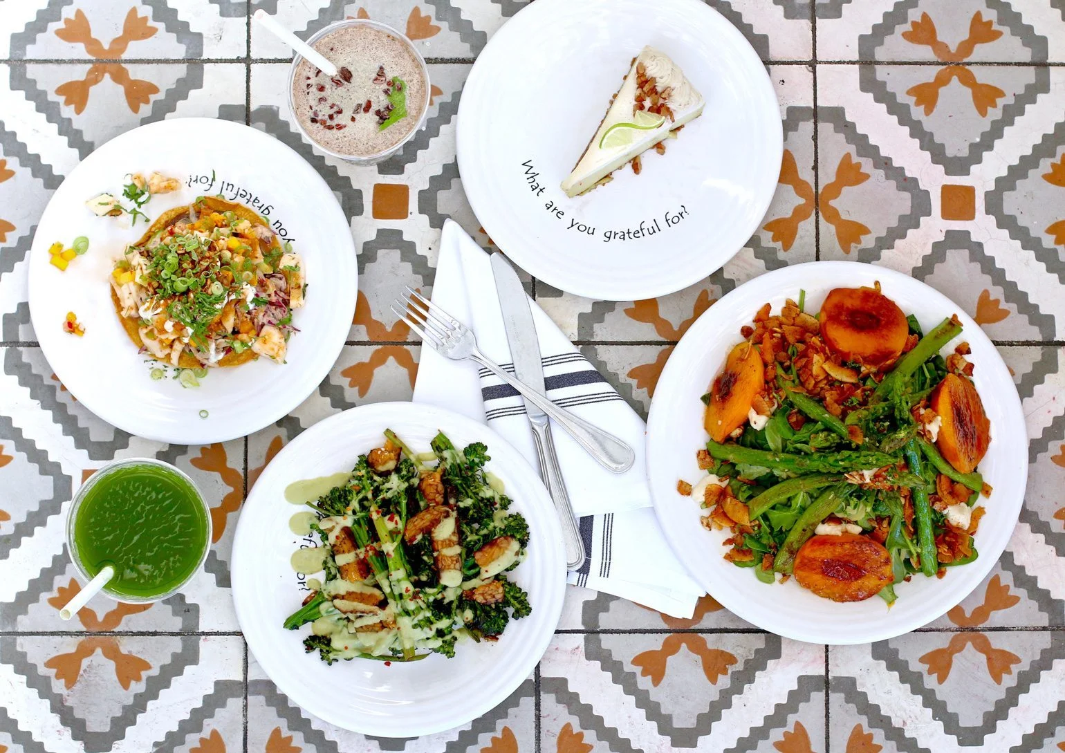 ChowNow-Tableside-Behind-The-Counter-Cafe-Gratitude-Venice-Los-Angeles-2365.jpg