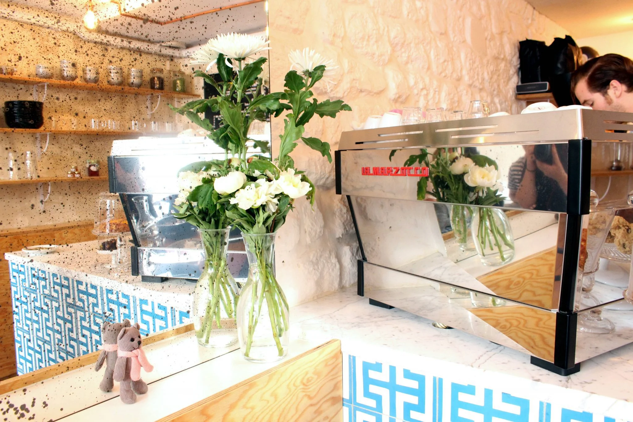 Ob-La-Di-Paris-coffee-machine-and-flowers.jpg