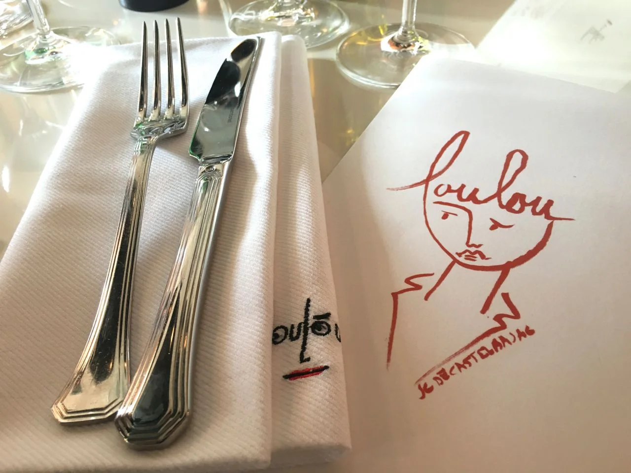 PHOTO SOURCES: WWW.LOULOU-PARIS.COM , WWW.HIPPARIS.COM , WWW.THEPARISIENNE.FR , WWW.INSTAGRAM.COM/LOULOURESTAURANT AND WWW.ANDIATA.COM