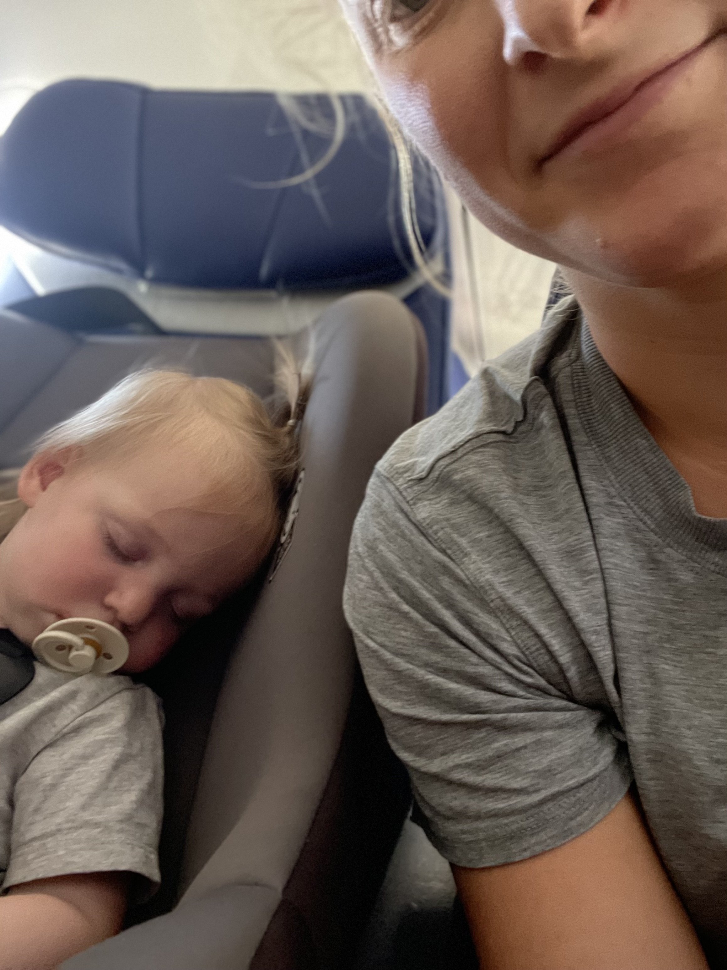 The Best Tips for Traveling with Toddlers - The Sweetest Occasion