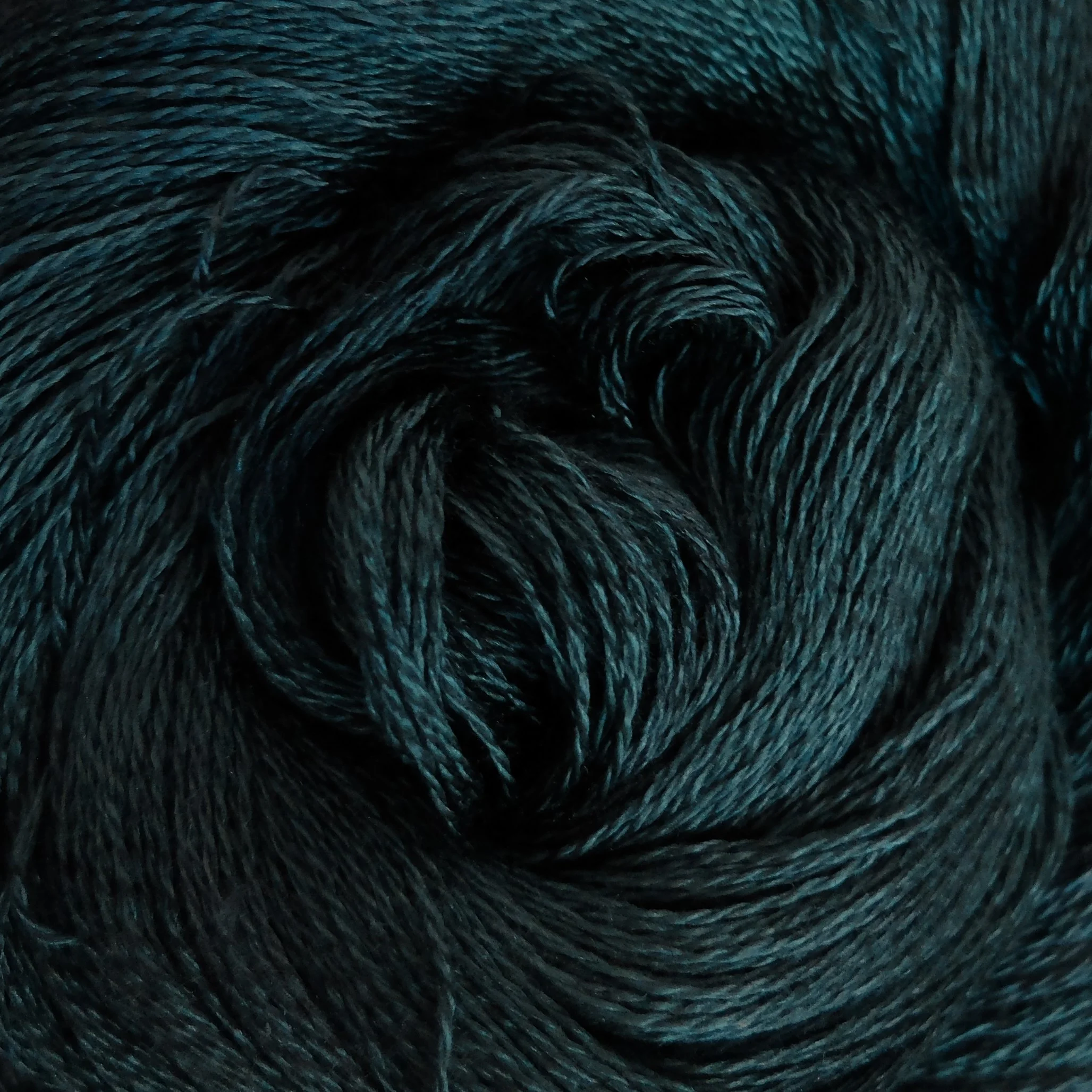 Midgardsormr  on Lace Mulberry Silk til Pia