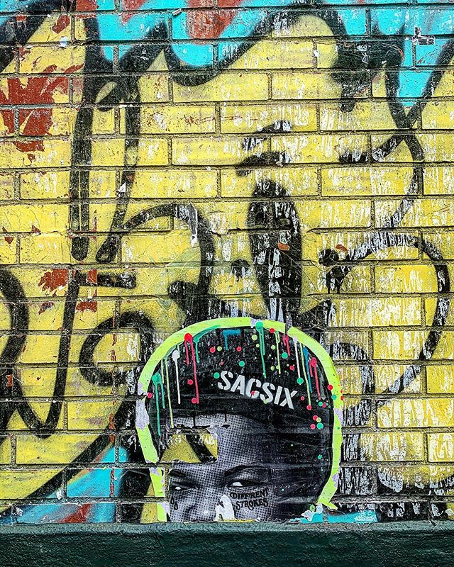 @sacsix ... another artist making NYC awesome. Different Strokes y&rsquo;all! #whatchutalkinboutwillis #differentstrokes #streetartnyc #streetart #soho