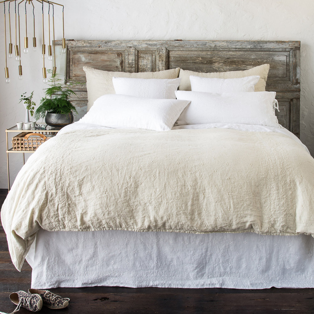 Ines Bed Skirt Clé Ines Bed Skirt Clé, Eastern King Bed Skirt