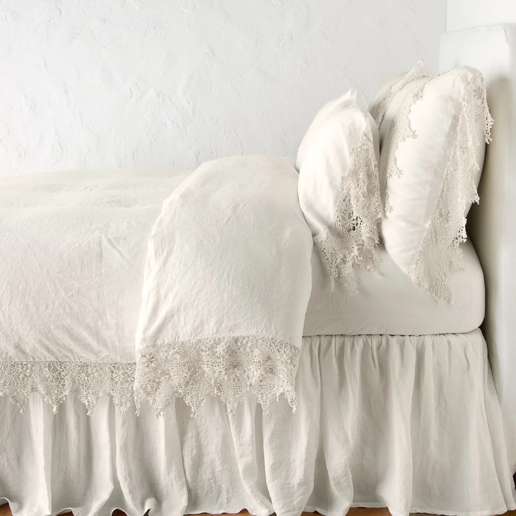 Frida_Linen_PIllowcase_Parchment_Bella_Notte_3.jpg