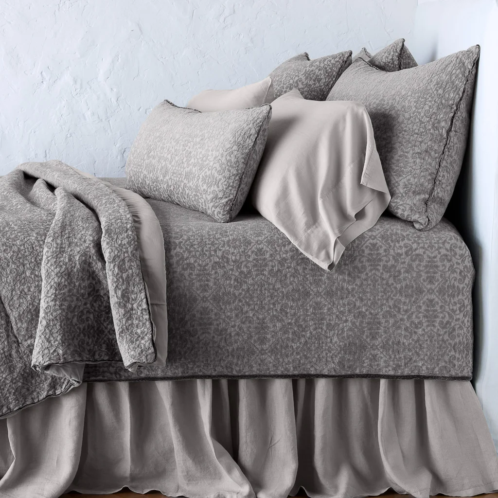 Vienna_Chenille_Jacquard_Collection_Fog_Bella_Notte_1.jpg