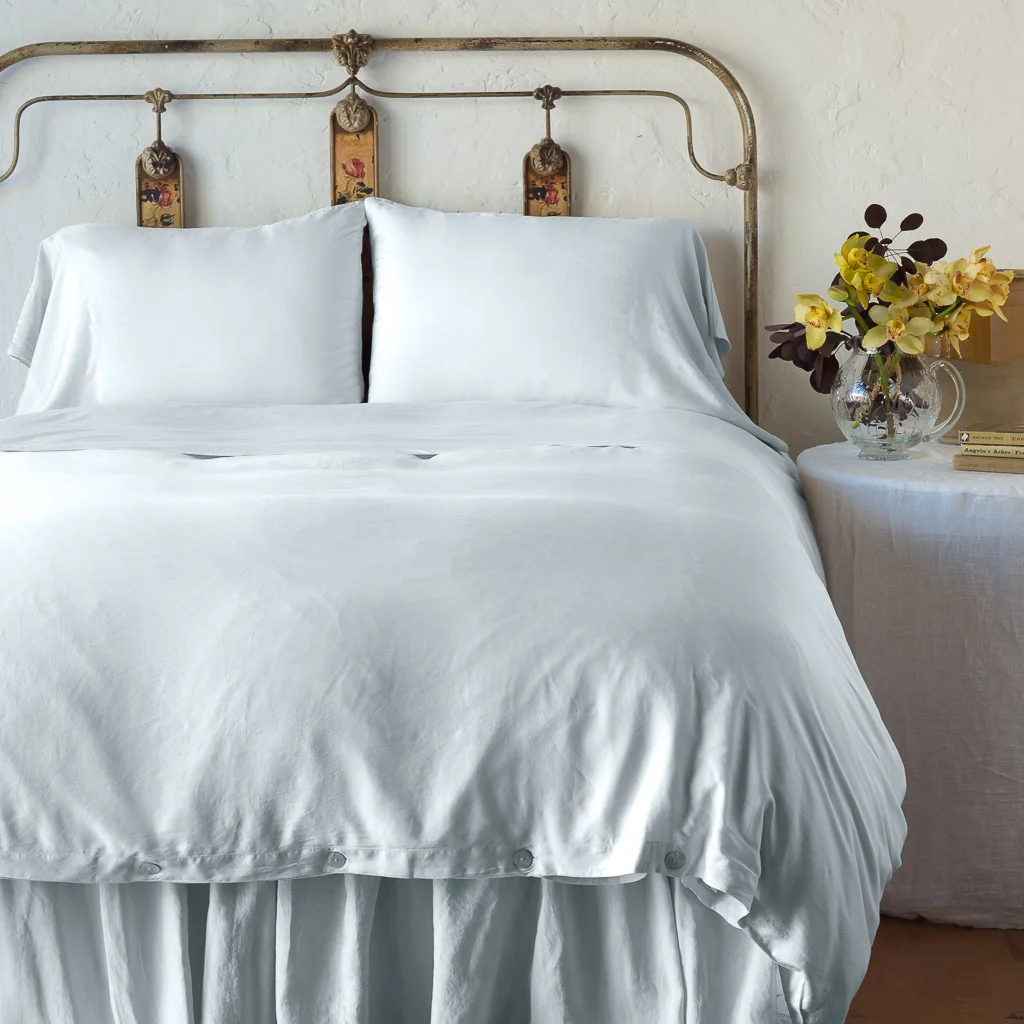 Madera_Luxe_Tencel_Pillowcase_Cloud_Bella_Notte_2.jpg