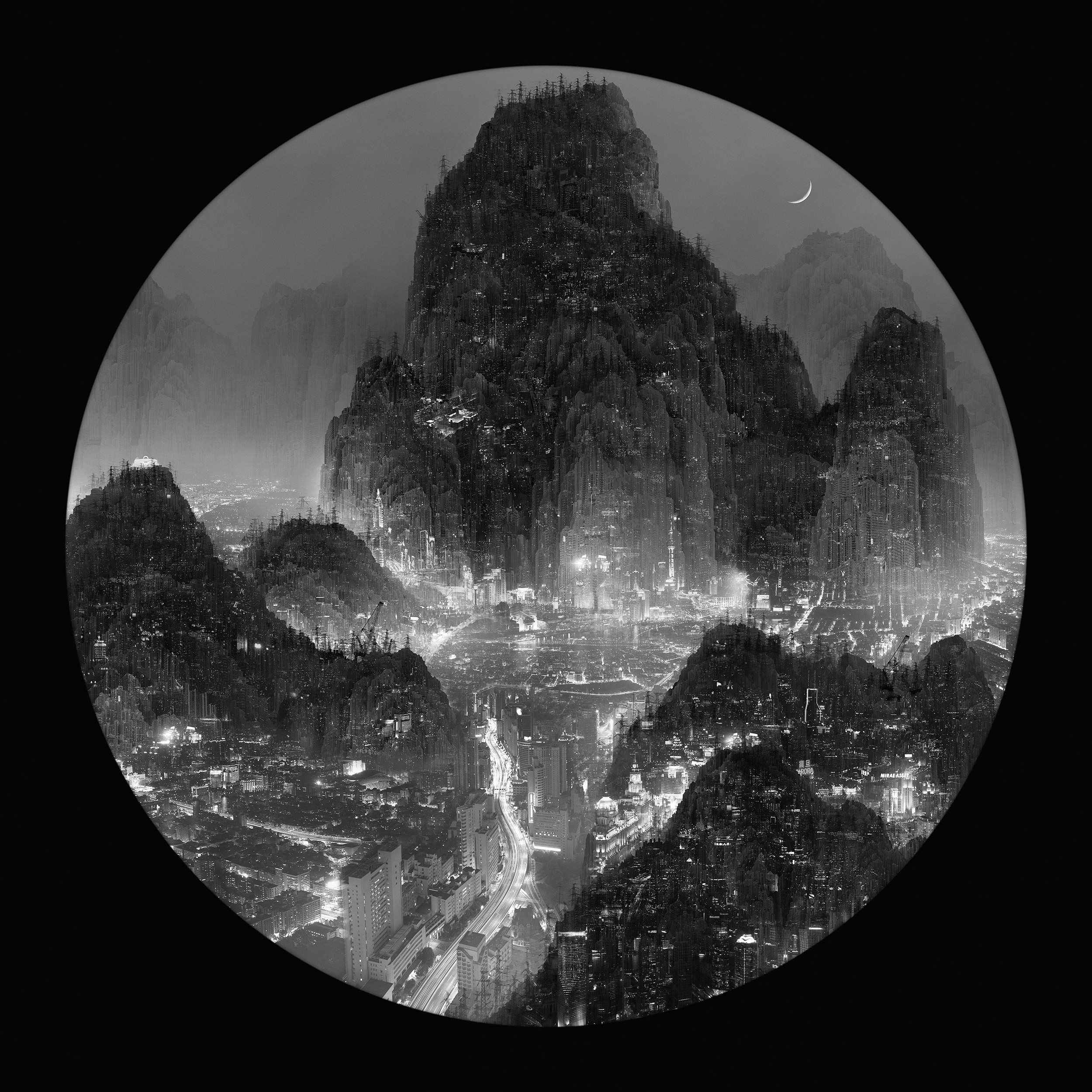 Waxing Crescent Moon / 上弦