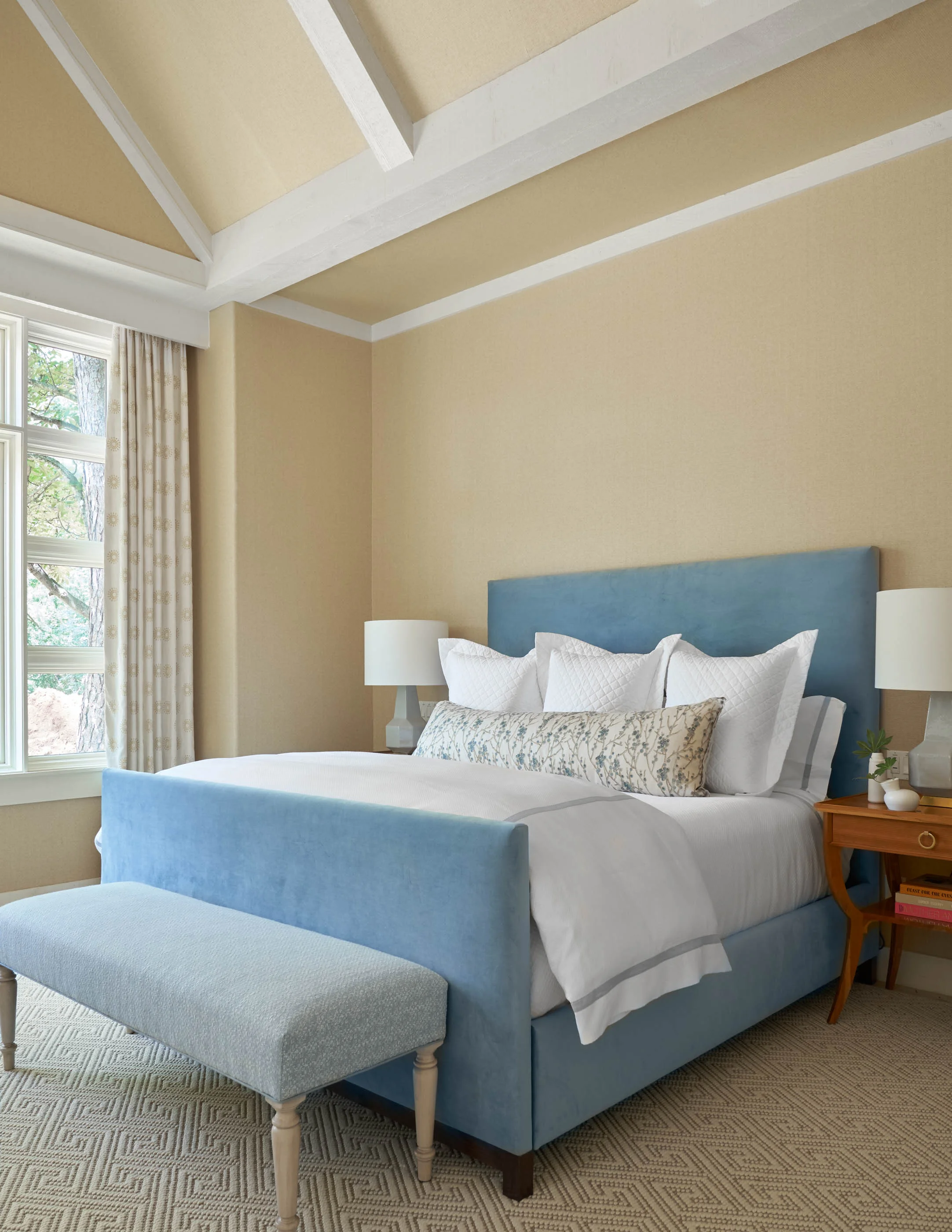 bed 1.jpg