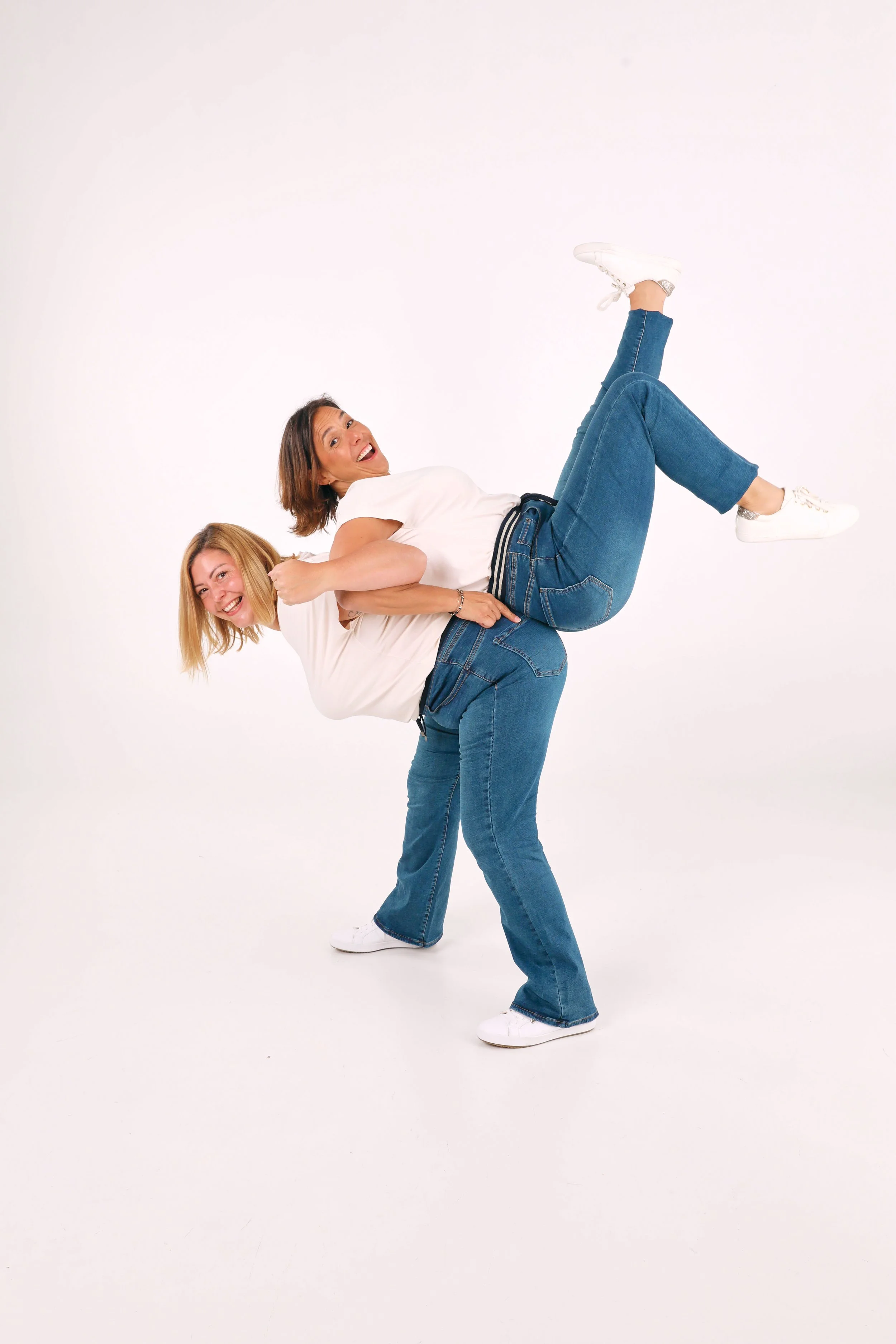 DENIM 22.08101341.jpg