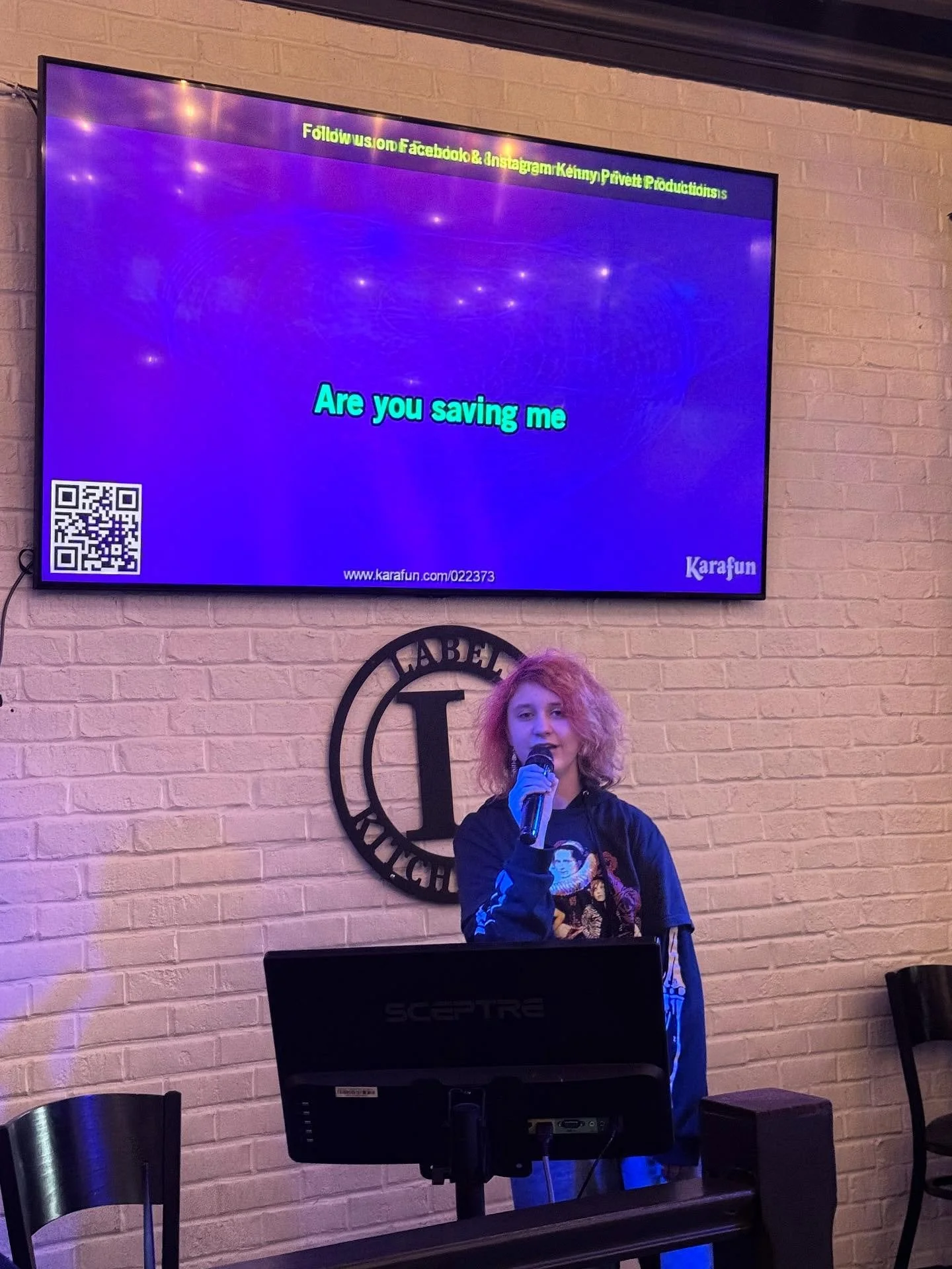 The Brighton Choirs are singing Karaoke at @labelkitchenandbar hosted by @kennyprivettproductions, and the first hour of performances has been AMAZING! Join us before the party is over!