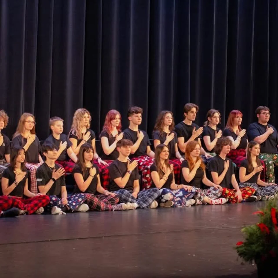 DaChicaTorious continues its tradition of performing White Winter Hymnal during the holiday season, including here at the BHS Leadership Holiday Assembly. This supergroup is made up of members of student-led a cappella groups Da Capo, Chicapella and 