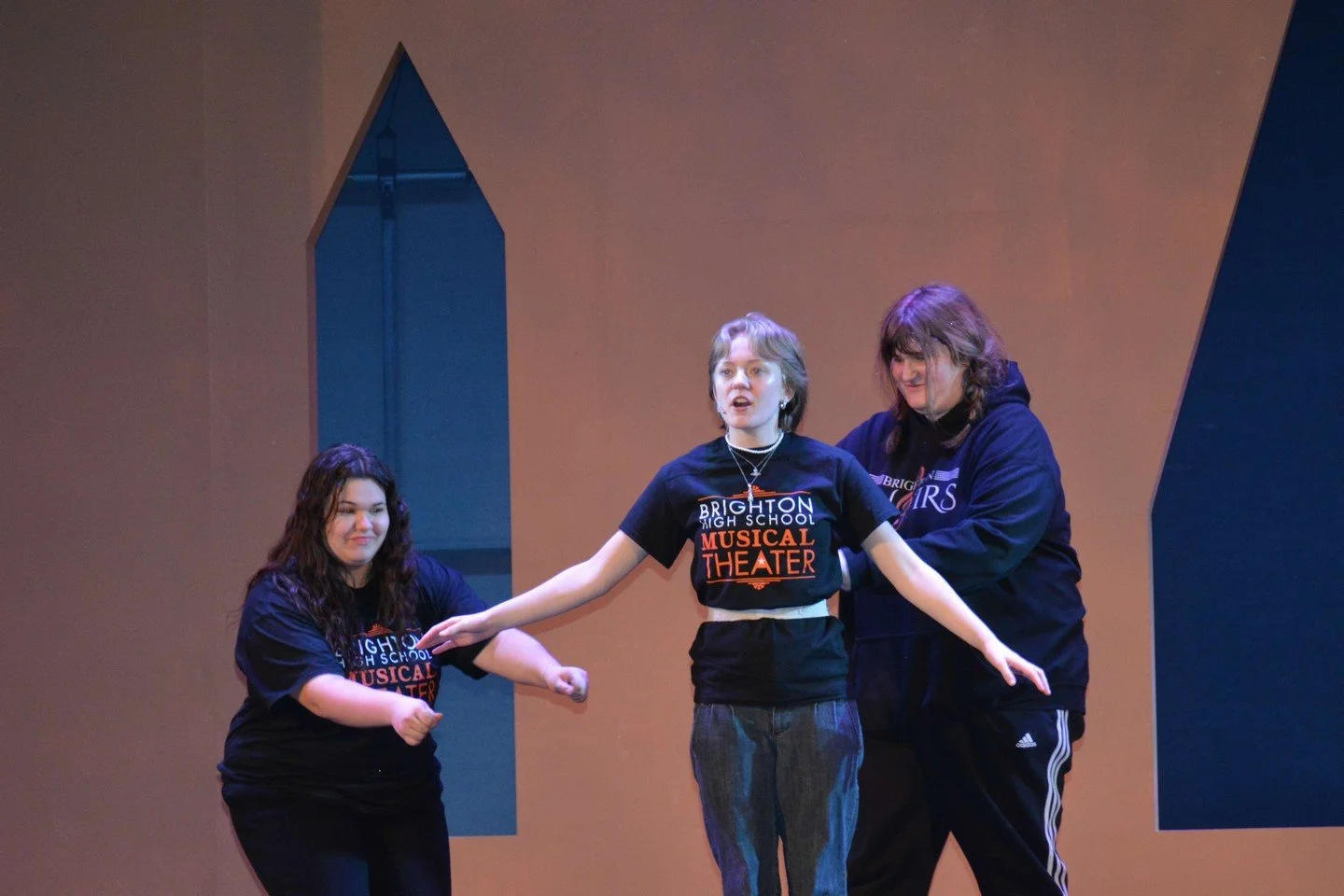 First full run-through ✔️❄️
And wow&hellip; this show is really starting to shine ✨👑We've got a couple of photo albums coming your way! 

We can&rsquo;t wait for you to see Frozen come to life on stage 🎭

🎟️ https://brightonmusical.com/
🎭 Frozen: