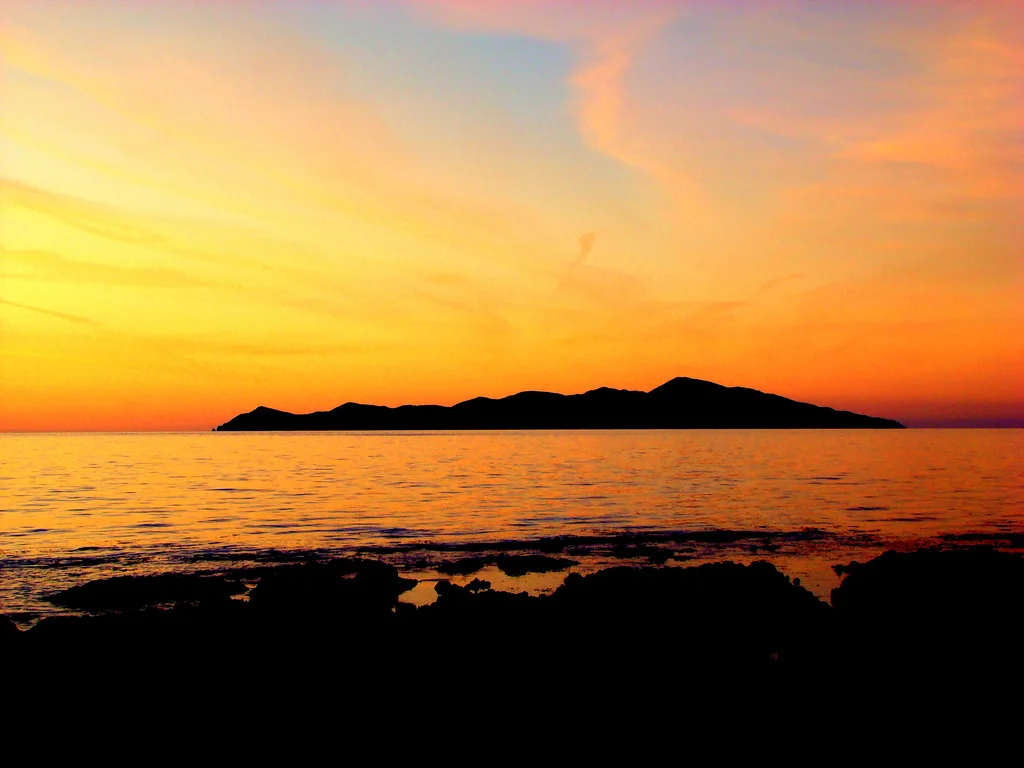 kapiti island sunset.jpg