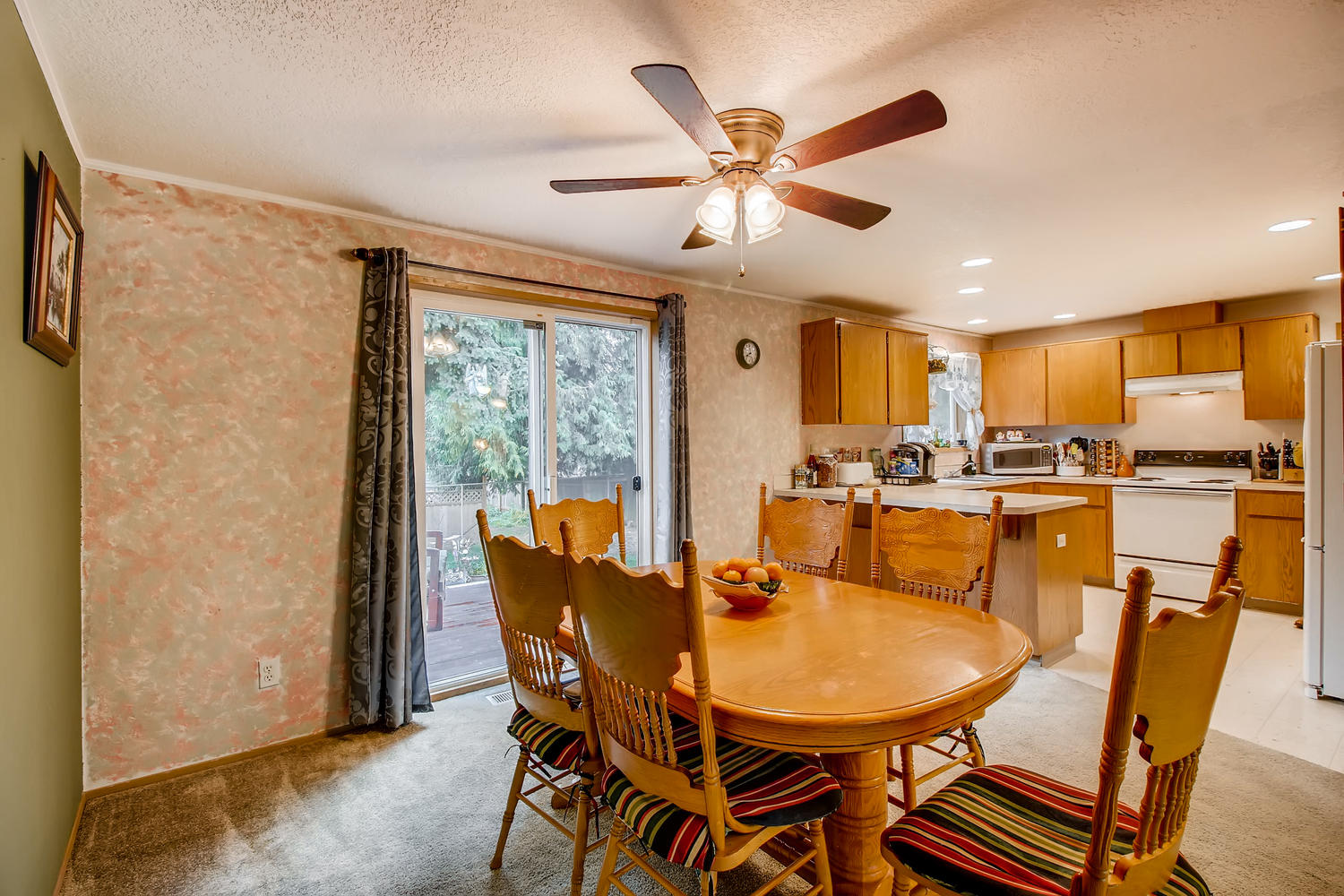 10149 N Tioga Ave Portland OR-large-008-33-Dining Room-1500x1000-72dpi.jpg