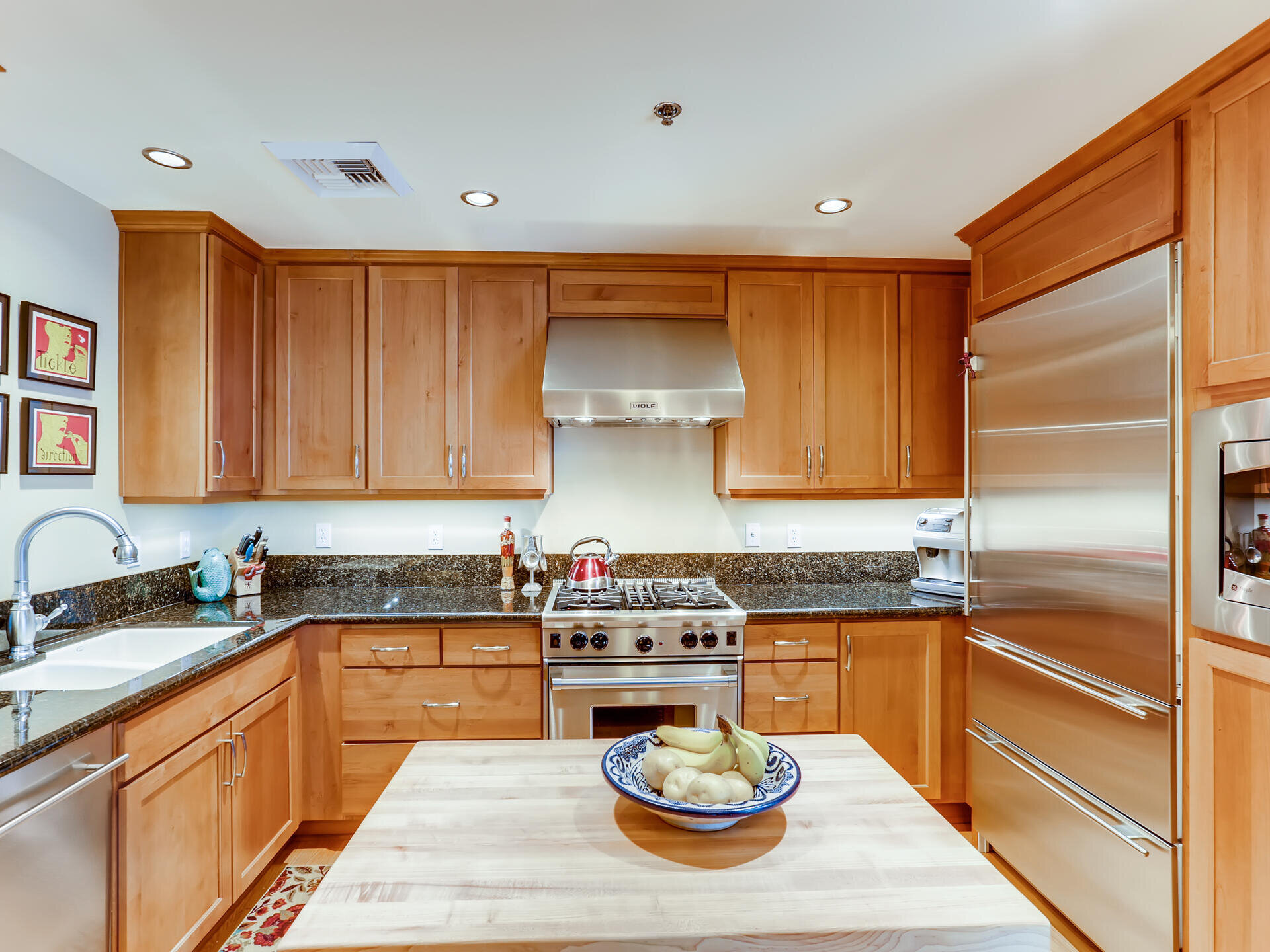 2454 NW Westover Rd Unit 5502-013-011-Kitchen-MLS_Size.jpg