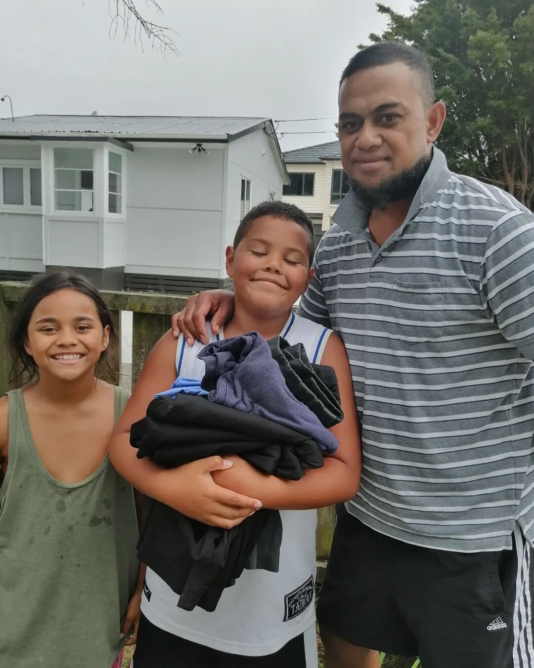 Yesterday, Marz was on a mission, reaching out too her family and friends, asking for school uniform too help out a Whanau in need. Mean mahi from Marz and her family &amp; friends for gifting uniform, making it a little less stressful and helpful fo