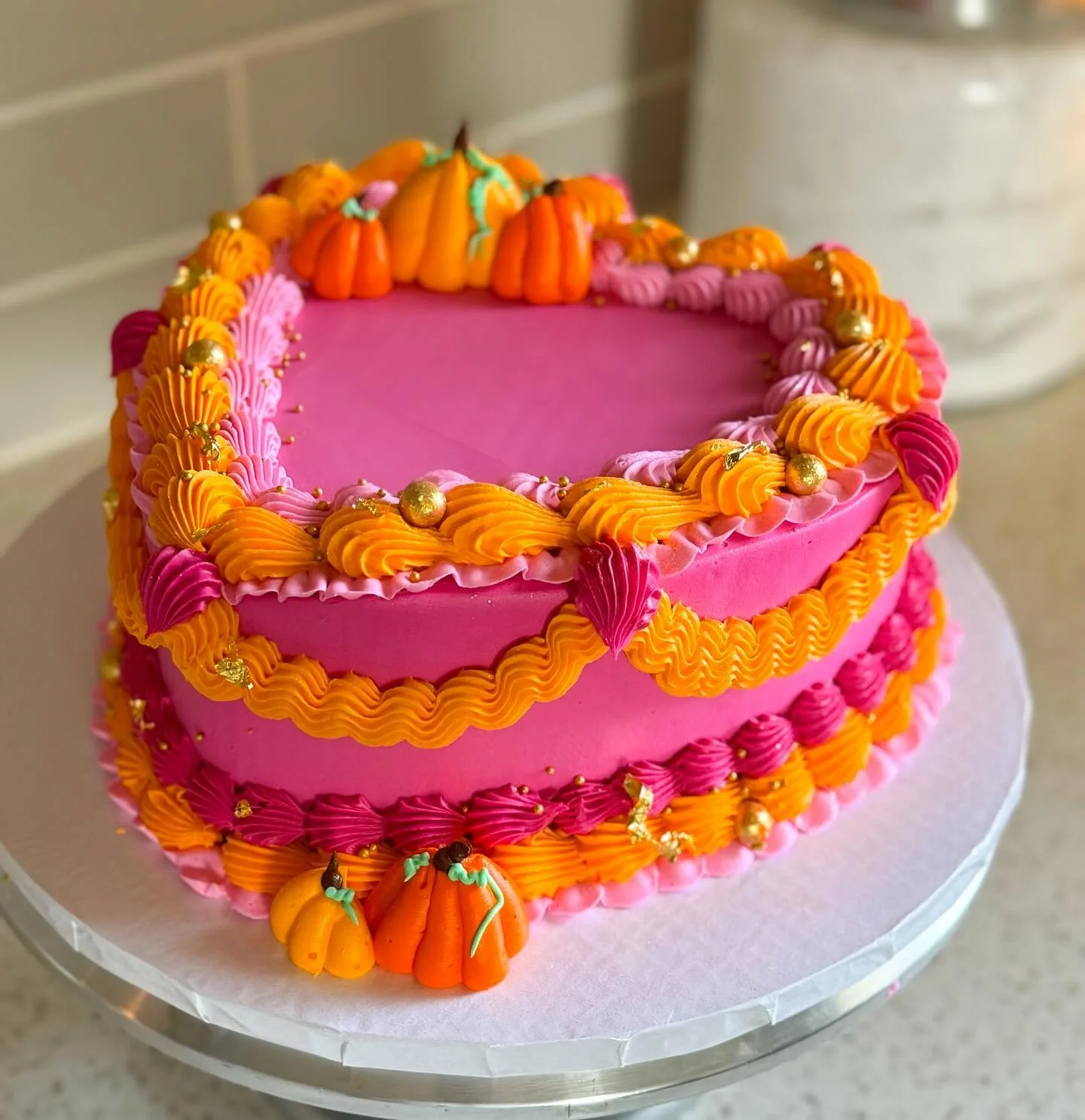 OMG! 💕🎃 The time has FINALLY COME! Join me for a very intimate afternoon of cake making! 🫶🎉Together, you and I will make a GOURDgeous vintage heart cake complete with buttercream pumpkins and gold flake! It&rsquo;s been my DREAM to teach this! Be