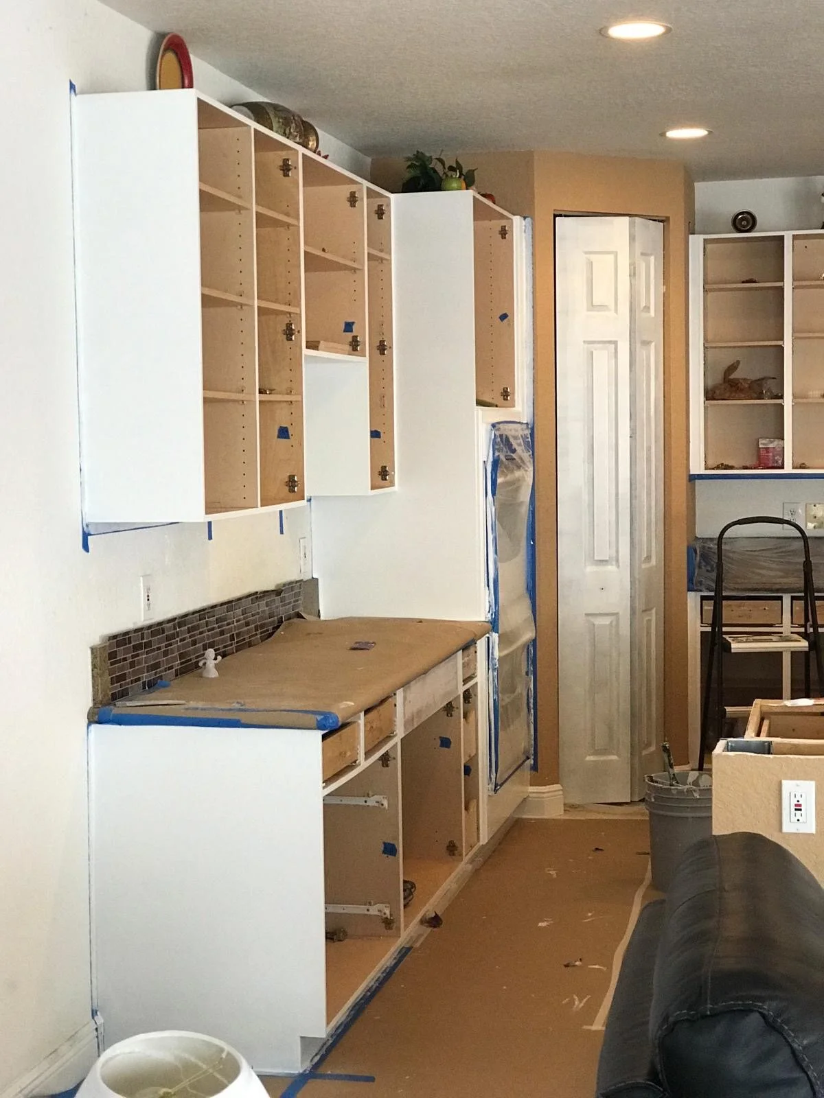  Progress - Kitchen Cabinets Painting 