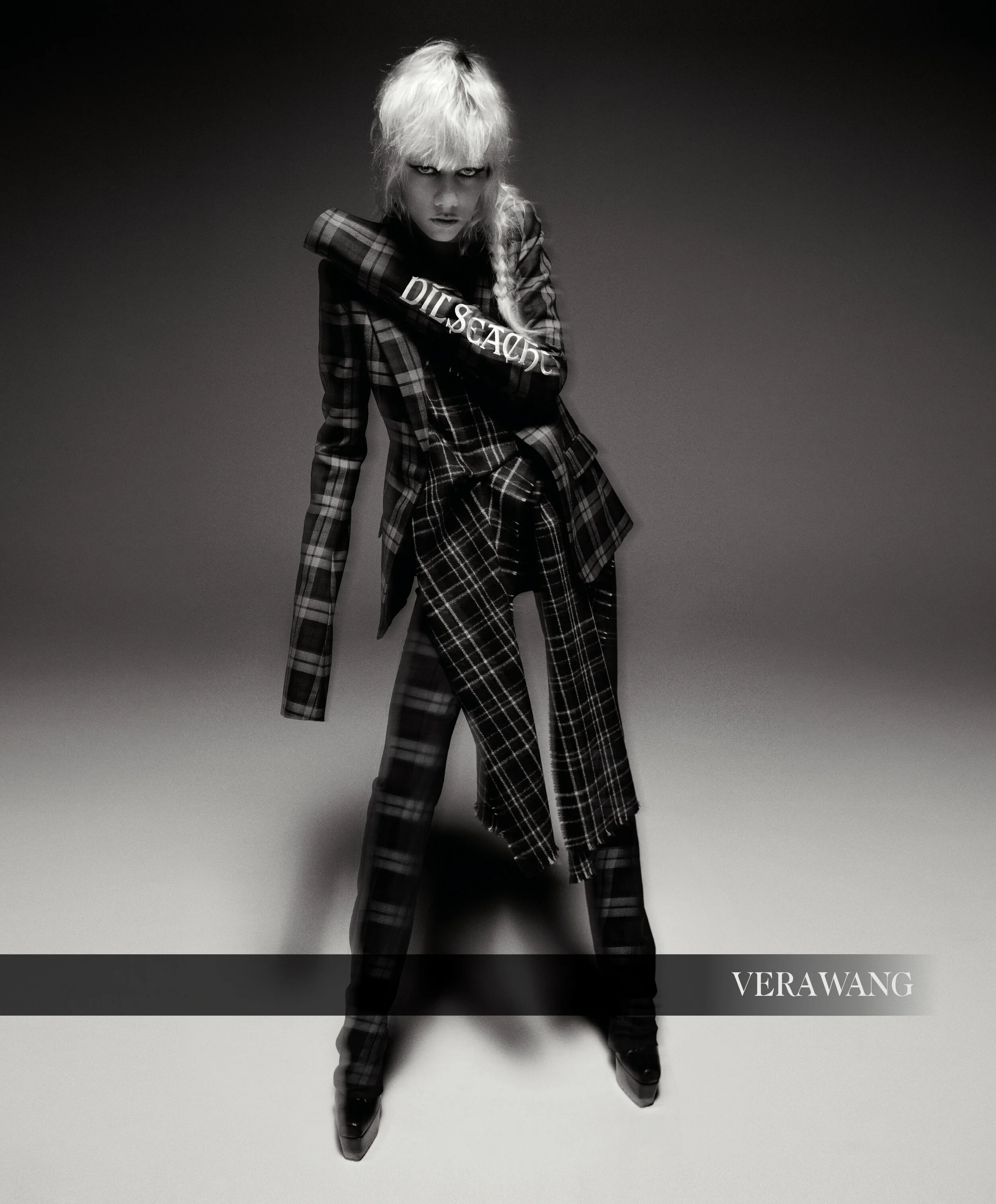 vera-wang-fall-2019-ad-campaign-The-Impression-001-2.jpg
