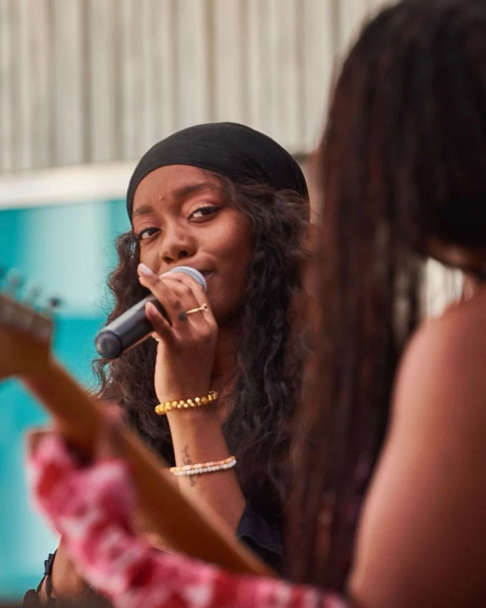 Sharing more of the event/people work I&rsquo;ve photographed in the past 🫶🏼 It&rsquo;s so refreshing getting out of the studio every once in a while &mdash; something about capturing that perfect fleeting candid moment ✨ 

#eventphotography #event