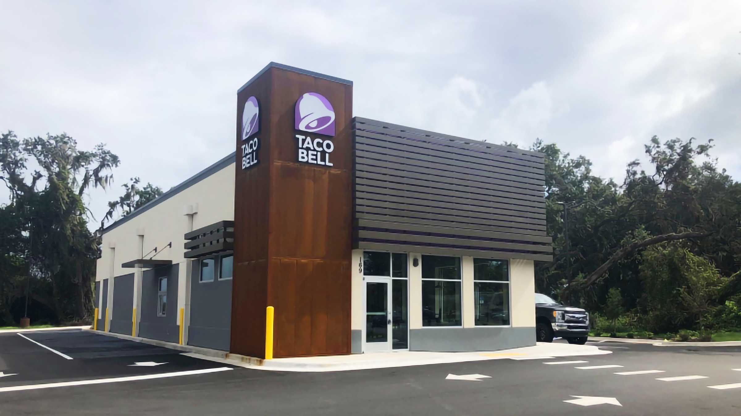 Taco Bell in East Palatka, FL — Verdad picture