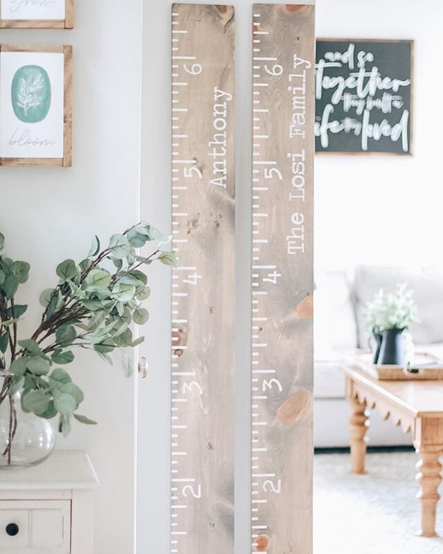 Whipped up some growth charts this week between all the chaos!
.
.
#signs #decor #nursery #playroom #kid #kidsroom #kiddecor #playroomdecor #growthchart #woodsign #ruler
