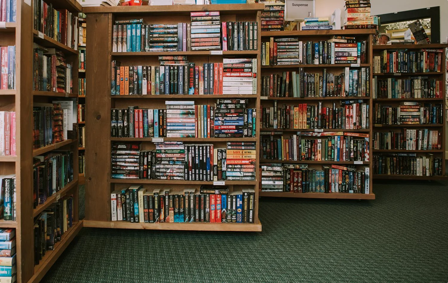 Jans_spotlight_Beaverton Book Store-9720_WEB_.jpg