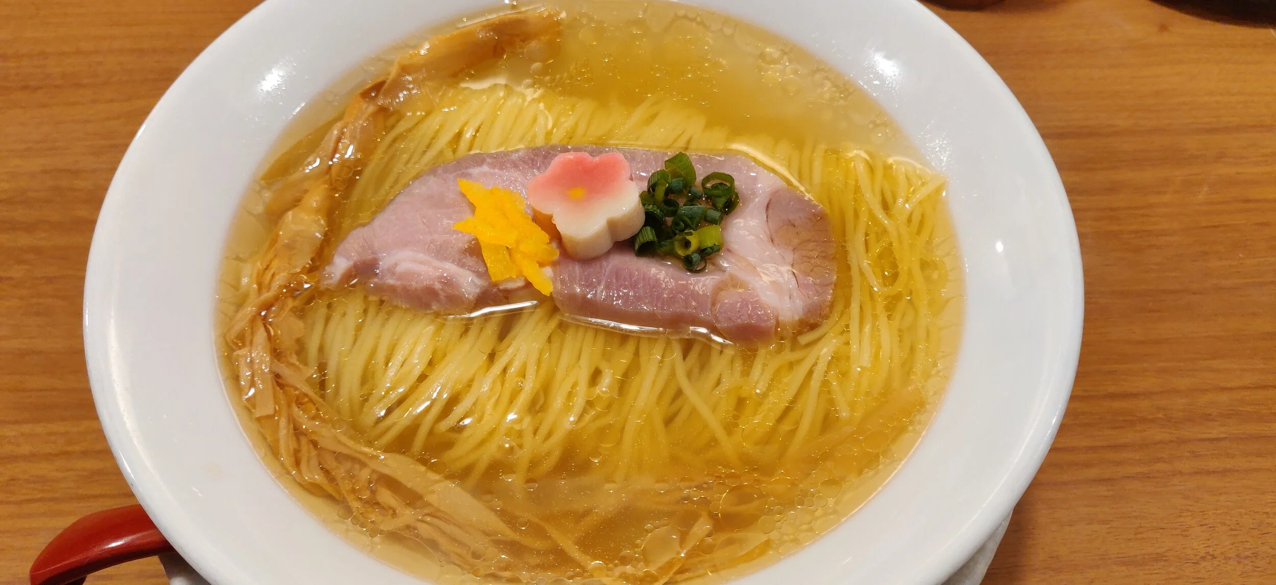 Tai Shio Soba Touka ( 鯛塩そば 灯花) Quality Fish Based Ramen in Shinjuku; Akebonobashi, Tokyo