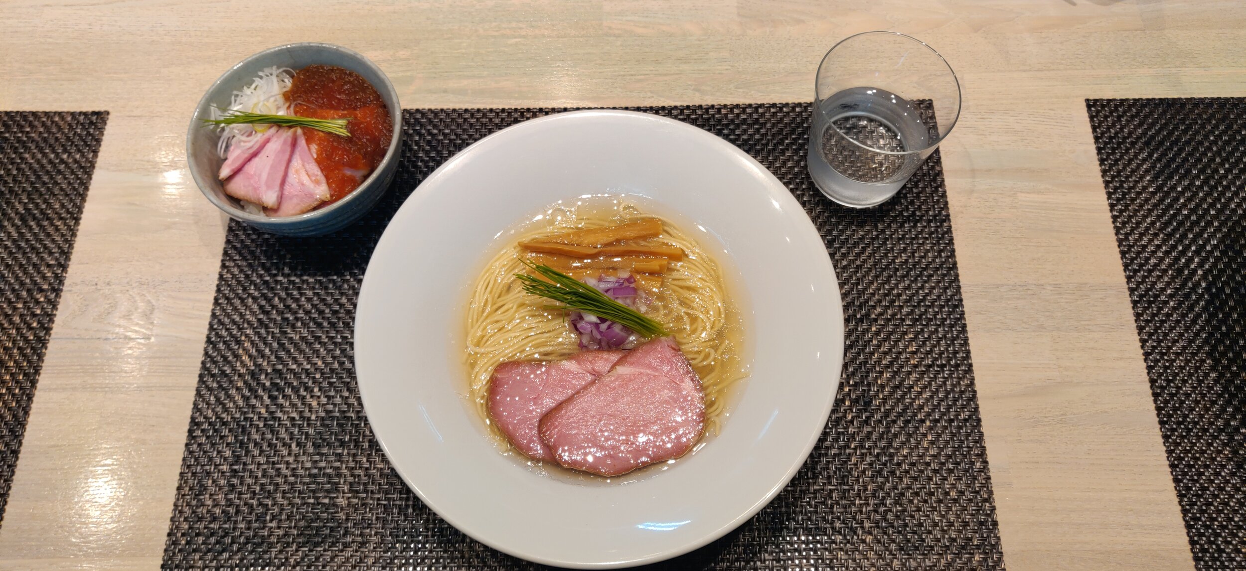 Shinjiko Shijimi Chuka Soba Kohaku (宍道湖しじみ中華蕎麦 琥珀); Ramen Newcomer of the Year, Kamata, Tokyo