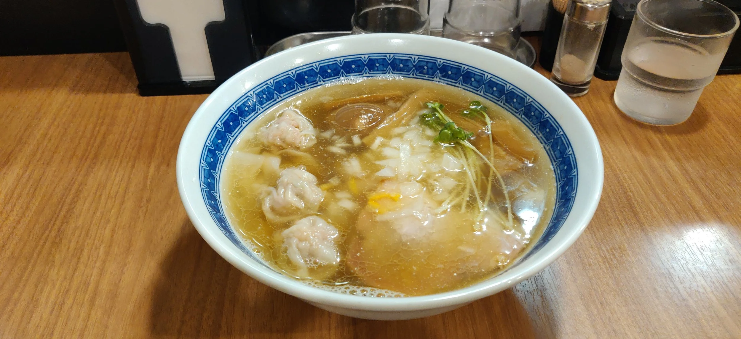 Men Cry (MENくらい): Thick Noodle King of Tokyo?; Hamamatsucho, Tokyo