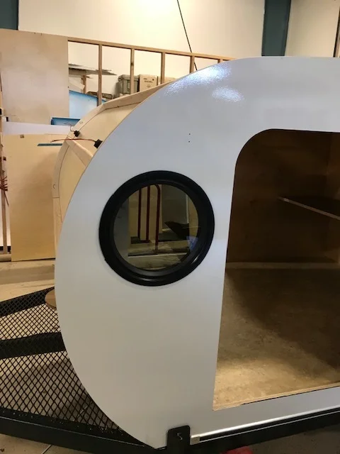 window-round.jpg