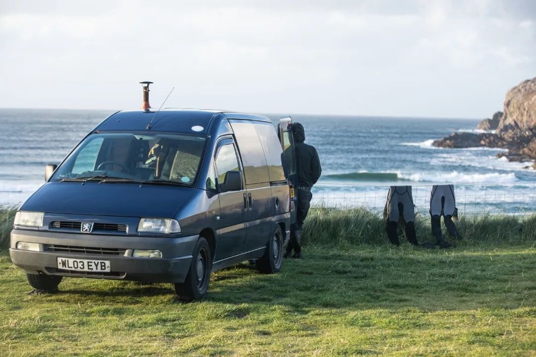 Escape. Reminiscing on a trip searching for empty waves last year. 5 weeks in the van, exploring, walking, surfing living simply. Thanks to @srface for keeping us toasty and @surfmouldpro for protecting our ears @stevedarchshapes for the best board e