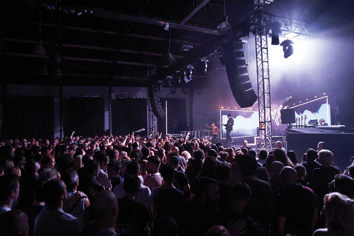 cene_magazine_Slaves_4.jpg