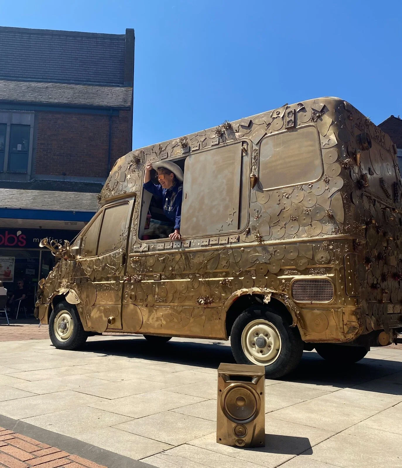 Golden Ice Cream Van/DJ Booth to celebrate World Record Store Day 
