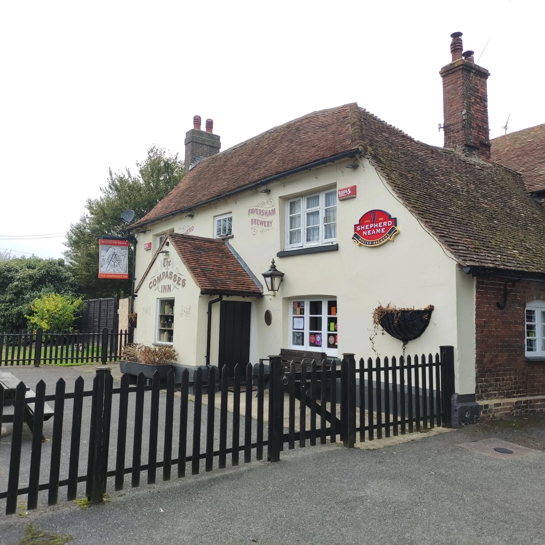 Michelin-starred chef and top brewer take on Compasses Inn at Crundale